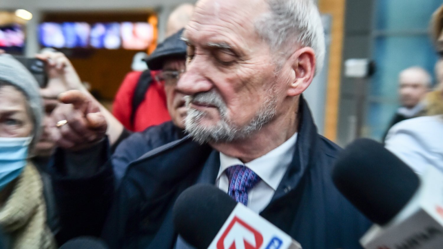 Polacy wydali werdykt. Tak ocenili prace podkomisji smoleńskiej Macierewicza