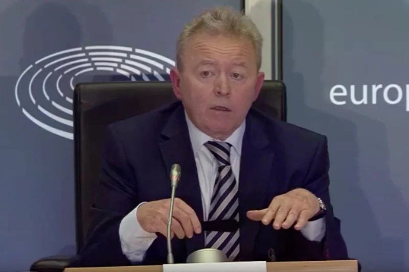 Janusz Wojciechowski przez trzy godziny był przesłuchiwany w PE.