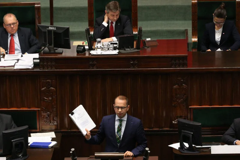 "To był największy bluzg". Wyjaśniło się, dlaczego Kuchciński wykluczył Szczerbę i od czego zaczął się kryzys w Sejmie