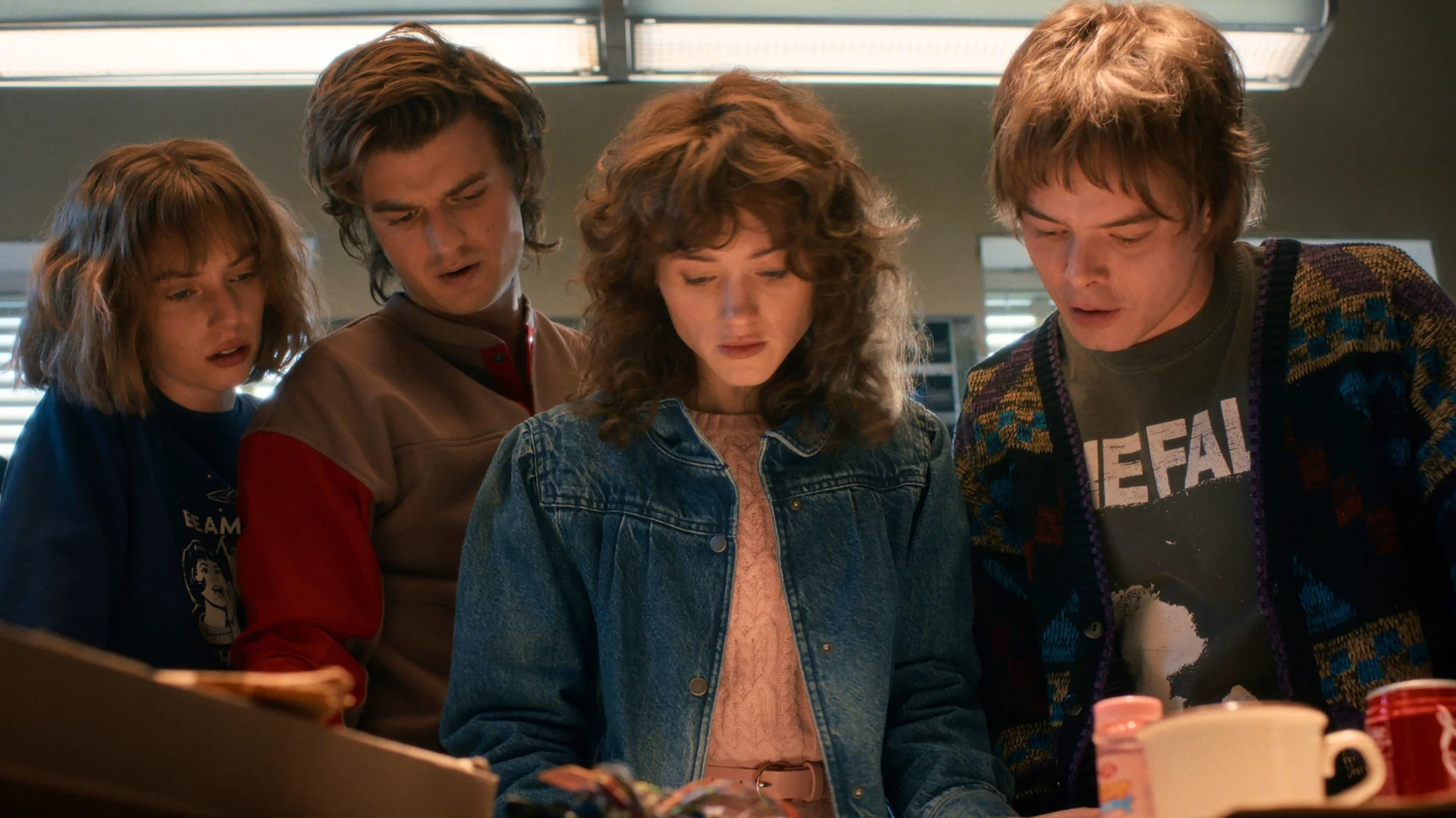 Maya Hawke, Joe Keery, Natalia Dyer i Charlie Heaton w 5. sezonie "Stranger Things".