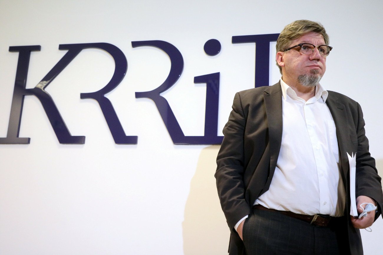 "Dziennik Gazeta Prawna" na podstawie protokołów z posiedzeń KRRiT opisał kulisy obrad organu, który decydował o przyszłości TVN24.