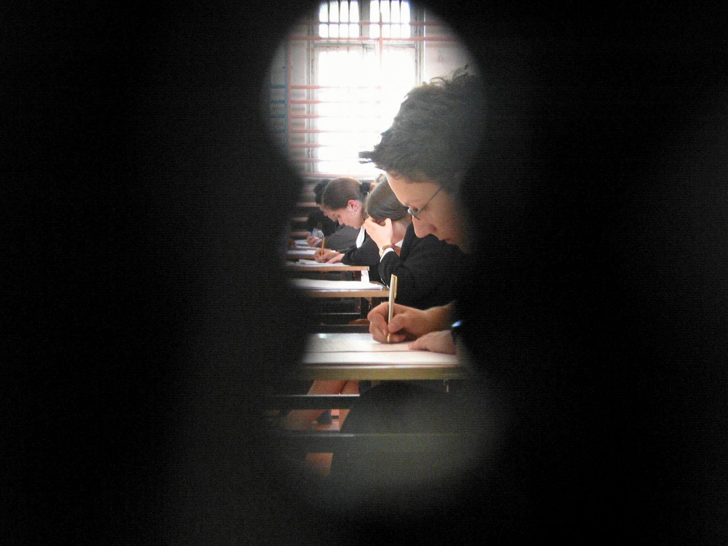 Sztywny klucz odpowiedzi na maturze z języka polskiego nie pozwala uczniom na własną interpretację. Wymusza na nich konkretny tok myślenia.