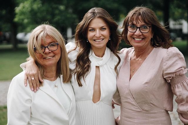 Od lewej: Maria Stachurska, Anna Lewandowska, Iwona Lewandowska (mama Roberta Lewandowskiego)