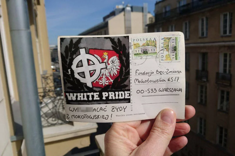 Taka pocztówka przyszła do Fundacji Bęc Zmiana.