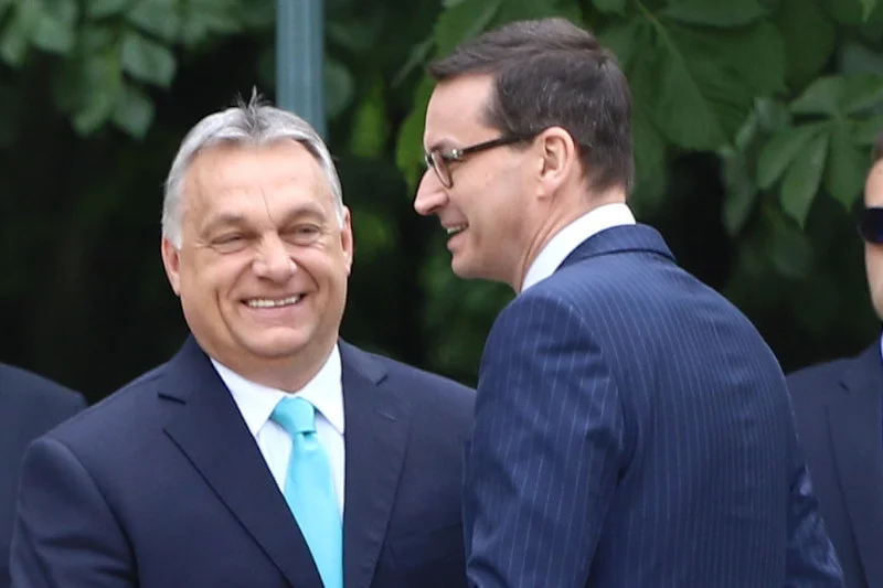 Polska i Węgry zapowiedziały, że zawetują procedowanie budżetu UE. Polska i Węgry zapowiedziały, że zawetują procedowanie budżetu UE.