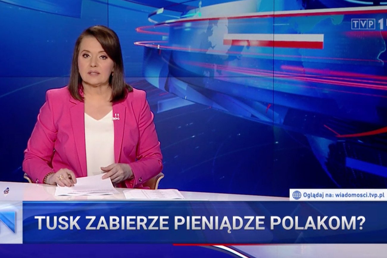 Przez pierwsze dni od powrotu Donalda Tuska do polskiej polityki, nowy lider PO był nieustannym celem ataków Wiadomości TVP.