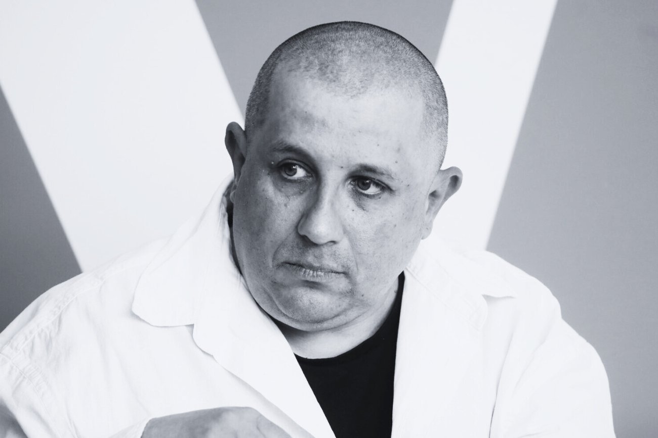 Marcin Wicha nie żyje. O czym jest książka "Rzeczy, których nie wyrzuciłem"?