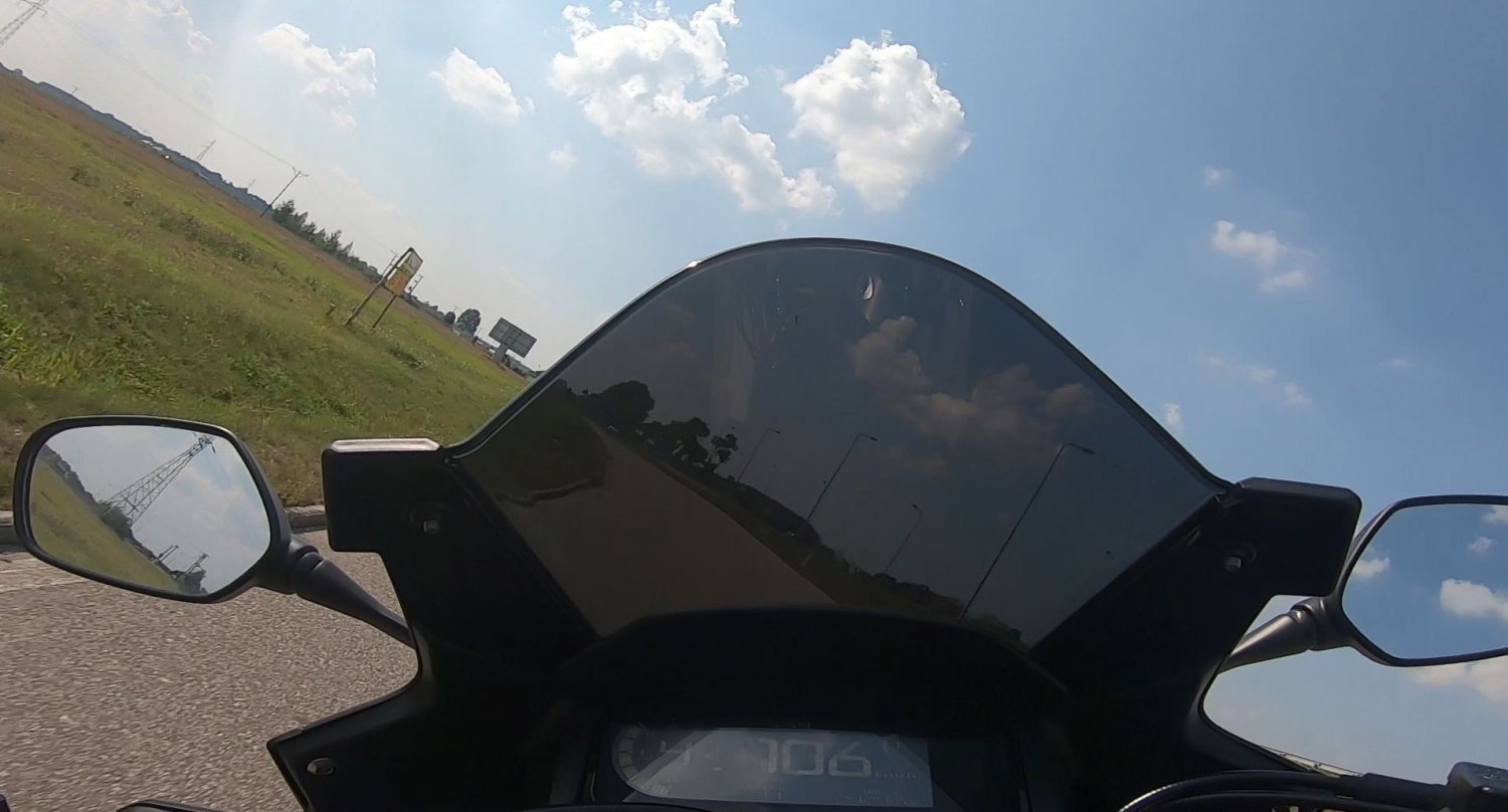 CBR500R kokpit