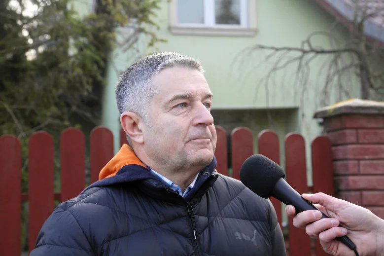Władysław Frasyniuk po przesłuchaniu.