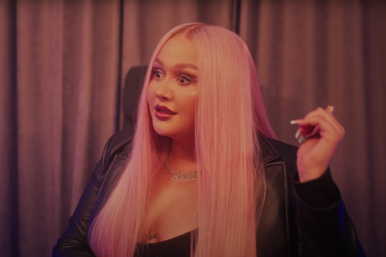 Oliwka Brazil przedstawia kawałek "S.E.K.S.". Oliwka Brazil przedstawia kawałek "S.E.K.S.".