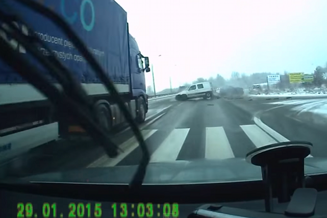 Polskie Drogi - Kanał na YouTube, który propaguje posiadanie samochodowych wideorejestratorów