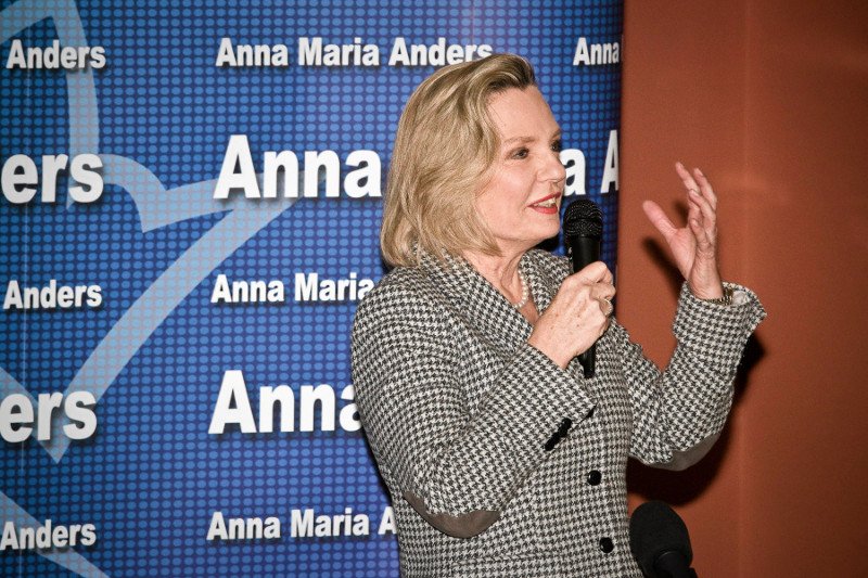 Maria Anders odpiera zarzuty ws. kosztów swoich podróży.