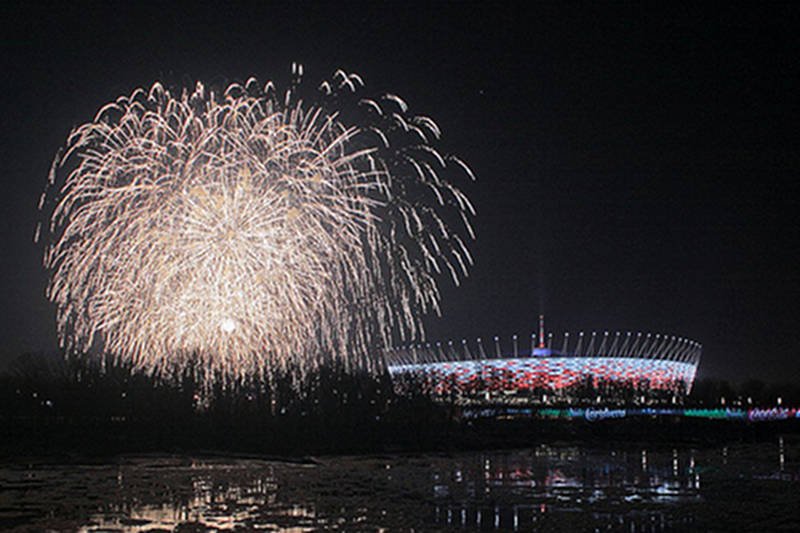 29.01.2012, godz. 20.20: długo wyczekiwany pokaz sztucznych ogni podczas otwarcia Stadionu Narodowego