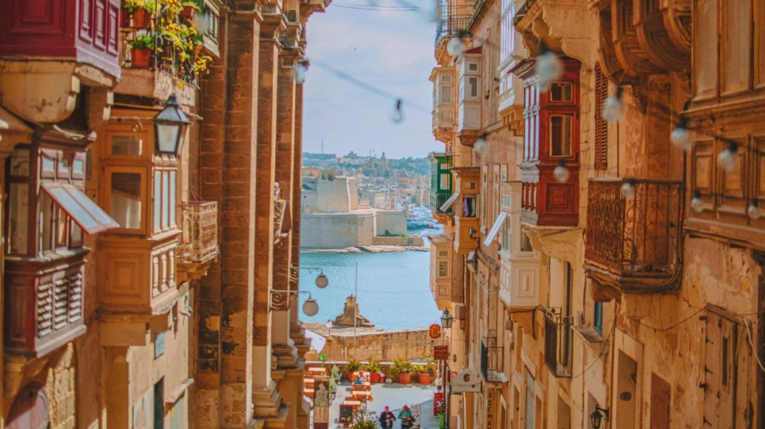 Malta przyciąga polskich turystów Malta coraz popularniejsza wśród polskich turystów