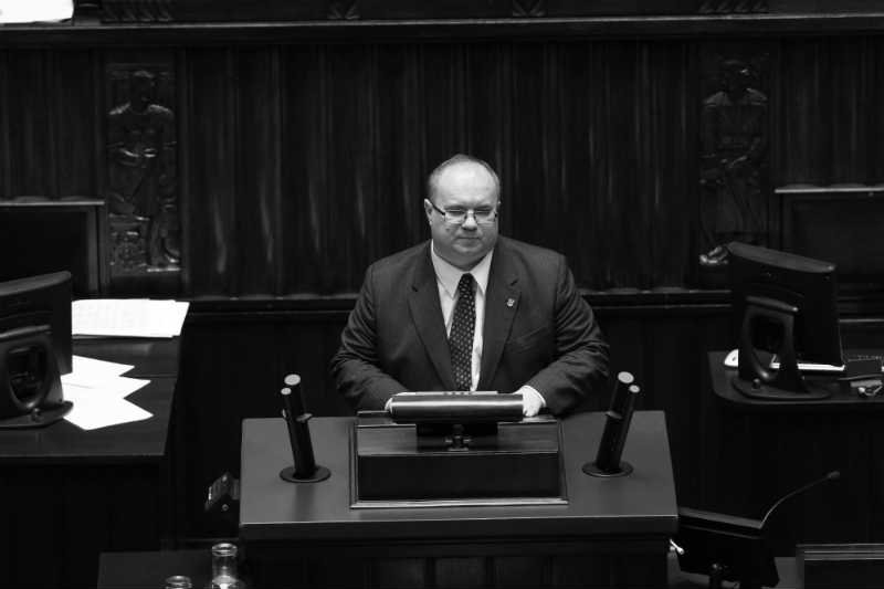 Pojawiają się kolejne teorie spiskowe na temat śmierci posła Rafała Wójcikowskiego z Kukiz '15.