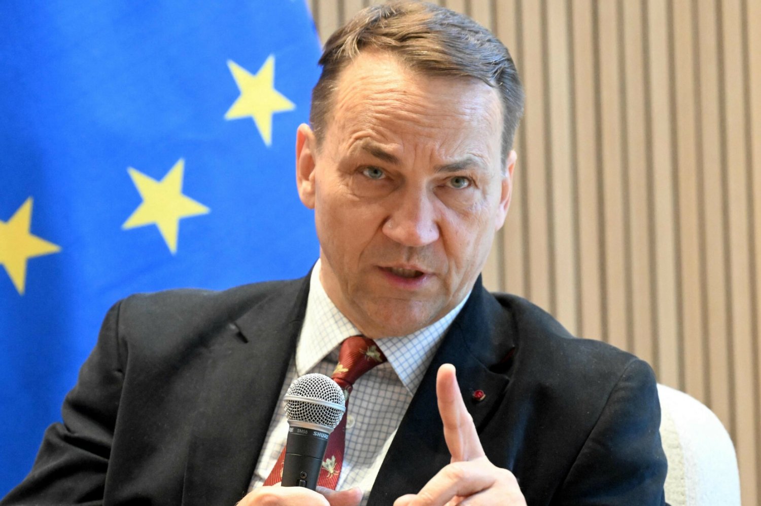 Przydacz skłamał ws. rozmowy Sikorskiego. Szef MSZ pokazał dowód.