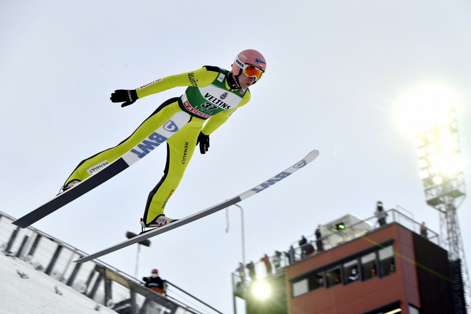 Dawid Kubacki był ósmy w kwalifikacjach do pierwszych zawodów w lotach narciarskich w Oberstdorfie
