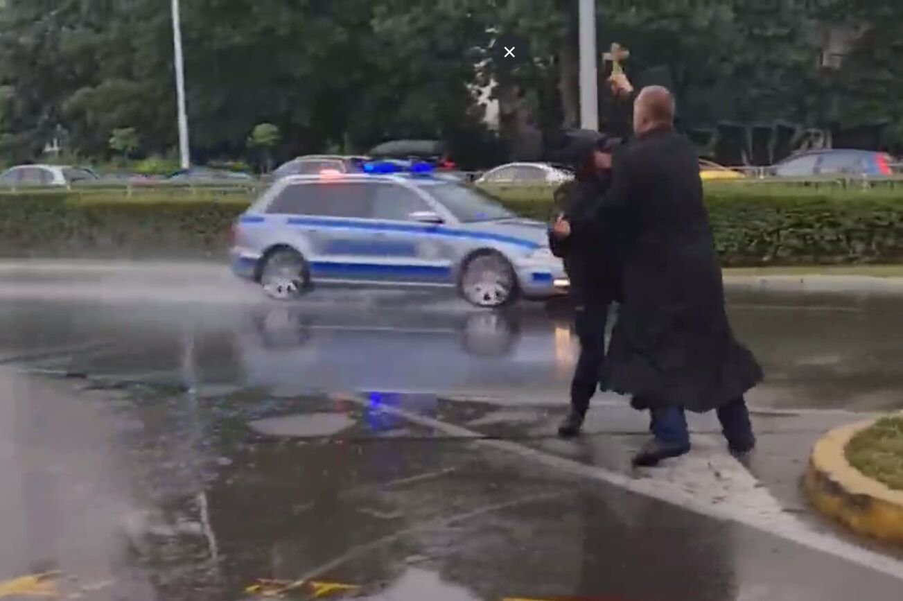 Bułgarski pop "przeklinał" Wołodymyra Zełenskiego