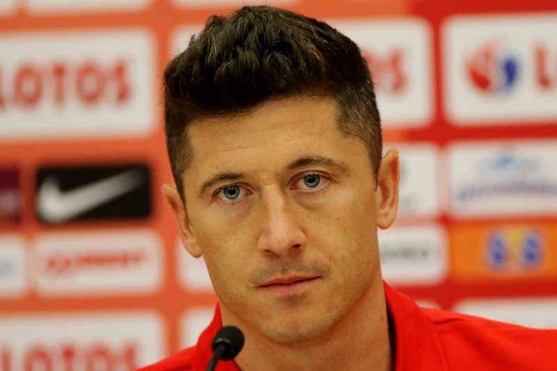 Robert Lewandowski nowy sezon spędzi w Bayernie Monachium.