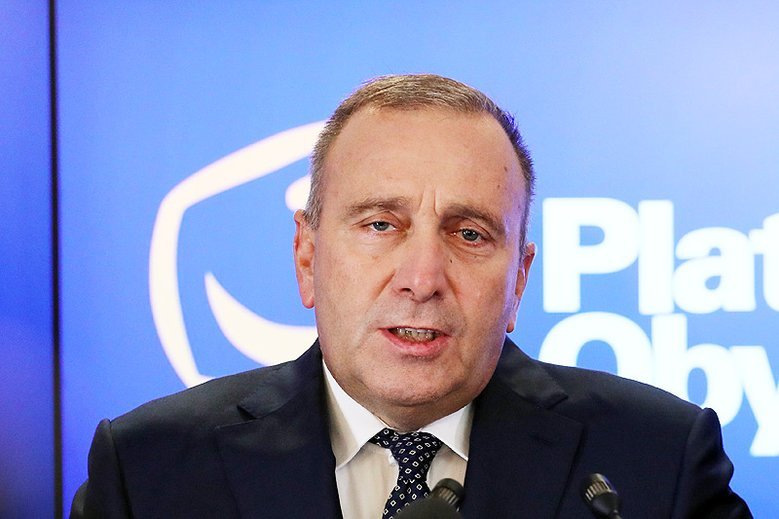 PO wytrwale brnie w projekt "Schetyna na premiera".