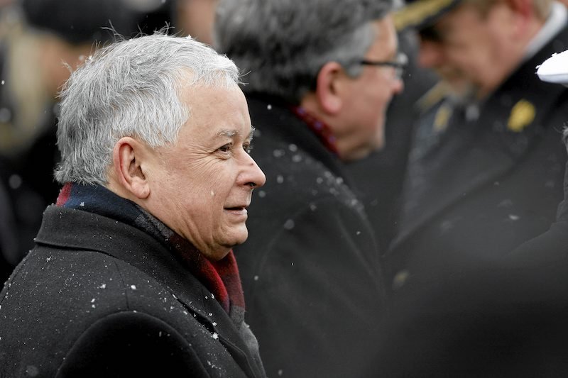 Prezydent Lech Kaczyński w Pucku podczas 90. rocznicy zaślubin Polski z morzem (2010).