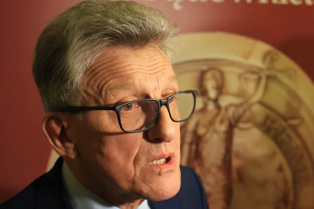 "Dobrą zmianę" w sądach będzie wprowadzał PRL-owski prokurator, poseł PiS Stanisław Piotrowicz.
