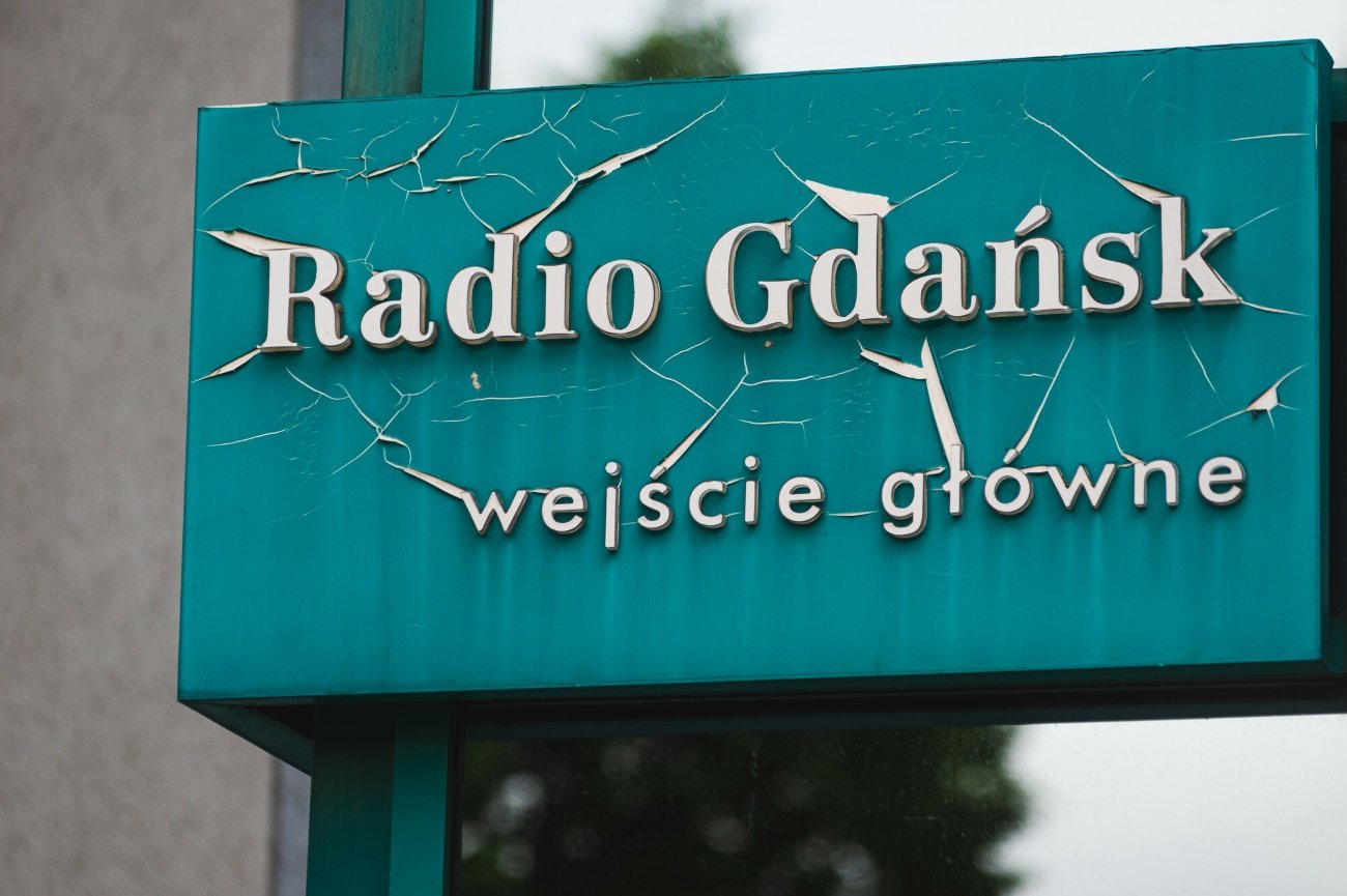 Wejście do siedziby Radia Gdańsk.