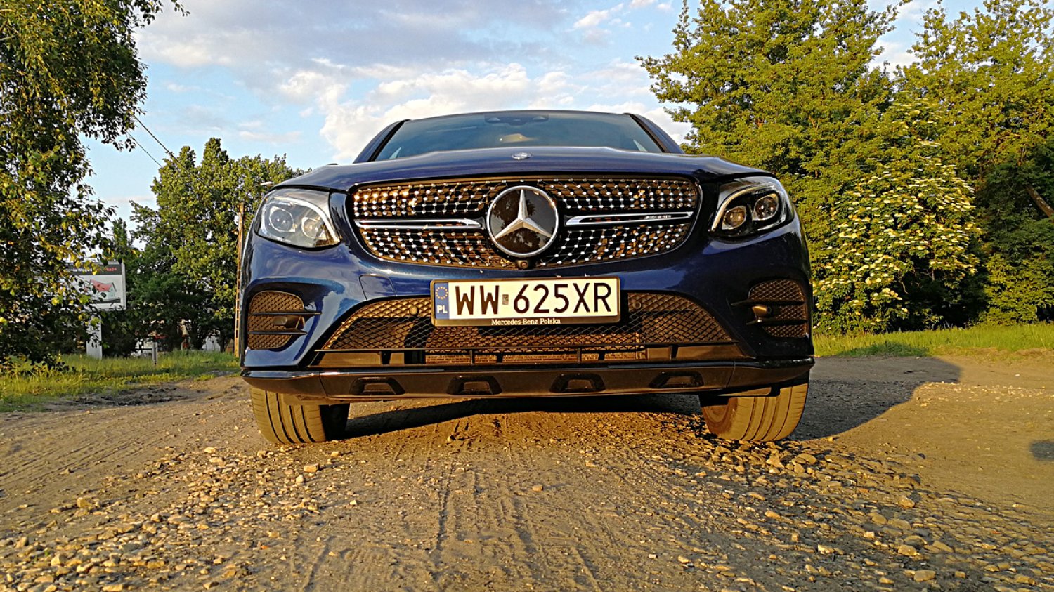 Mercedes GLC43 AMG to egzotyczne połączenie SUV-a z Coupe. Efekt zachwyci fanów ładnych samochodów.
