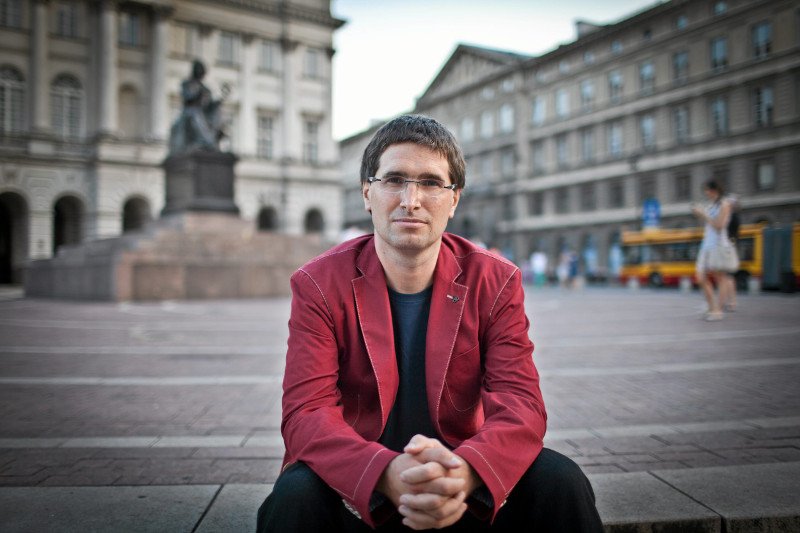 W książce "My fajnopolacy" filozof Piotr Stankiewicz przygląda się polskiej duszy i dostrzega rysy, które utrudniają nam wszystkim codzienne funkcjonowanie