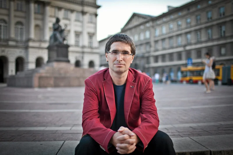 W książce "My fajnopolacy" filozof Piotr Stankiewicz przygląda się polskiej duszy i dostrzega rysy, które utrudniają nam wszystkim codzienne funkcjonowanie