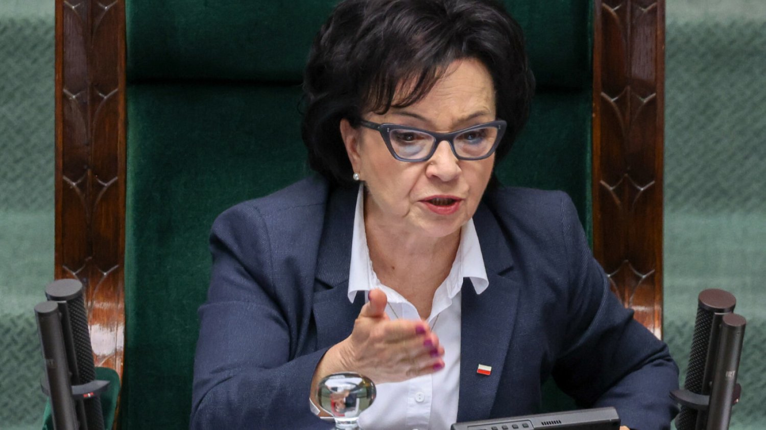 O wycofaniu projektu ustawy z porządku obrad poinformowała marszałek Sejmu Elżbieta Witek