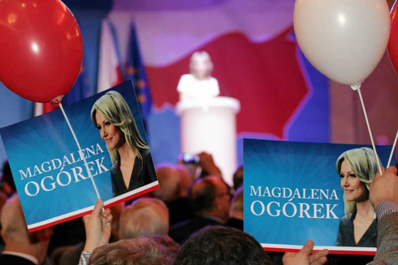 Banki niechętnie udzielają kredytów partiom politycznym. Takie problemy ma SLD, którego nie stać na kampanię Magdaleny Ogórek.