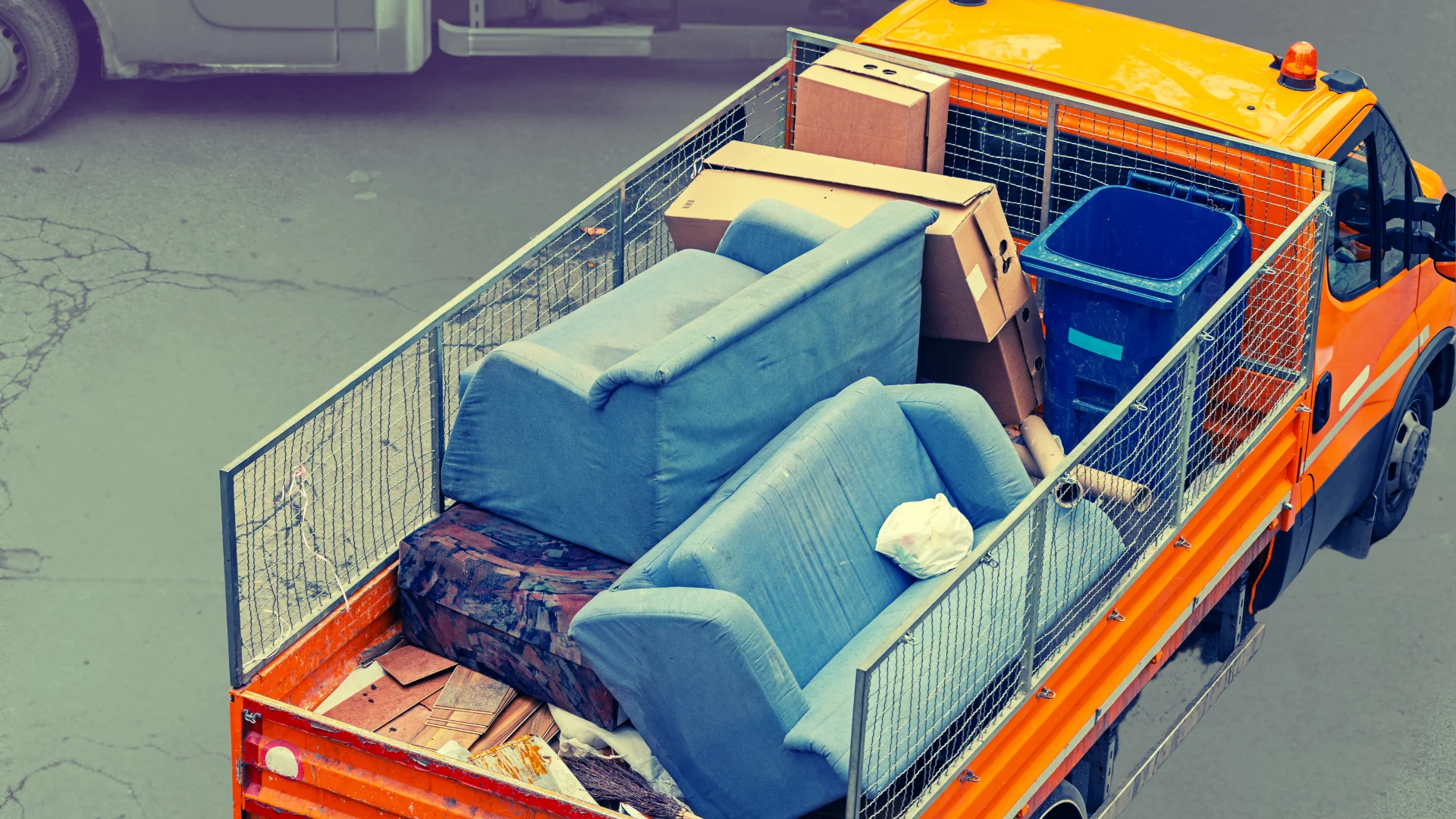 Chcieli oddać meble za darmo, ale tego się nie spodziewali. "Po tygodniu miałem dość"