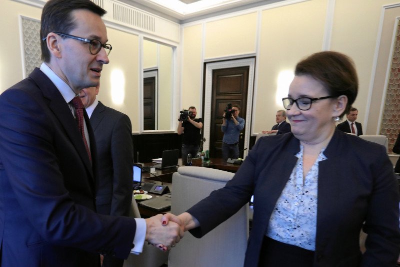 Anna Zalewska zasłużyła na medal – mówił przed paroma miesiącami premier Mateusz Morawiecki.