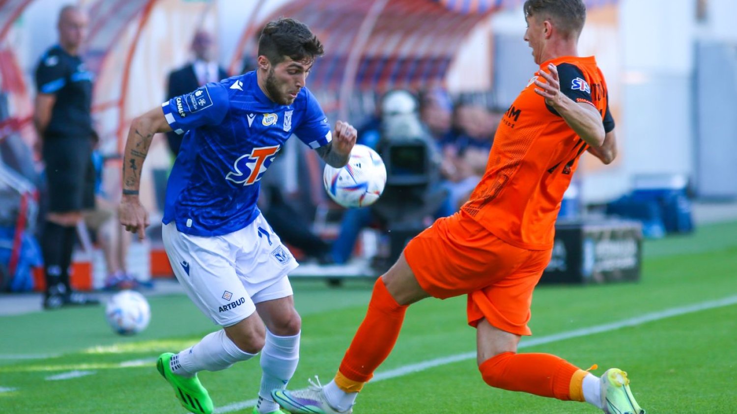 PKO Ekstraklasa: Kryzys nadal trawi Lecha Poznań, wpadka Rakowa na Śląsku
