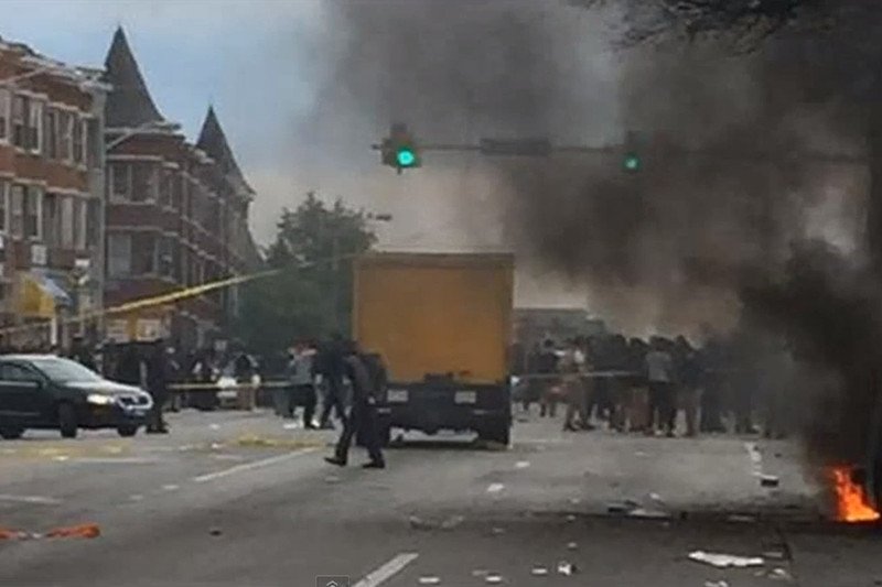 Zamieszki w Baltimore trwają już kilka dni.