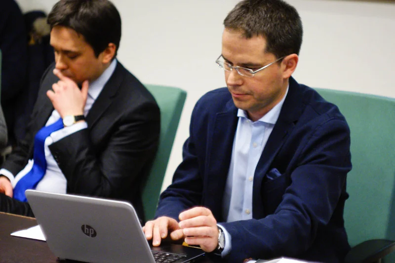 Piotr Kędziora, dyrektor Biura Legislacyjnego Sejmu na spotkaniu z kandydatami na legislatorów