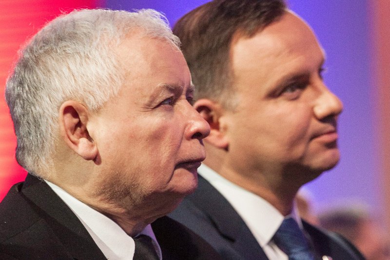 Czy prezydent Andrzej Duda może szykować się do próby wyjścia z cienia prezesa PiS Jarosława Kaczyńskiego?