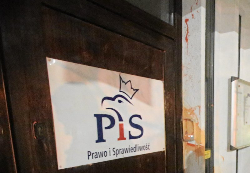 W Gryficach ktoś próbował włamać się do biura posła PiS, Michała Jacha. Zdjęcie poglądowe.