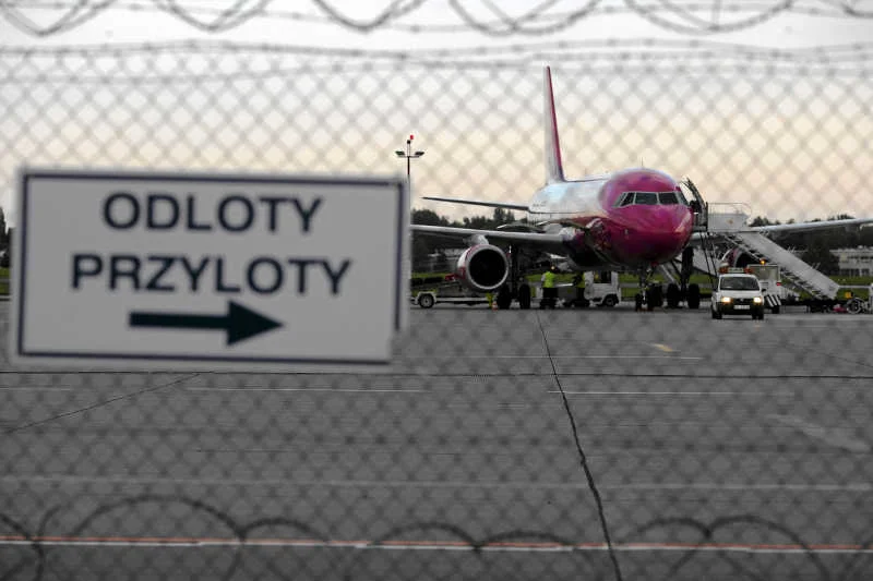 Sejm to prawdziwe biur podróży posłów.