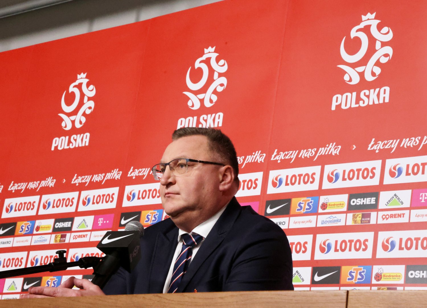 Czesław Michniewicz będzie walczył o swoje dobre imię, ale dopiero po mundialu w Katarze