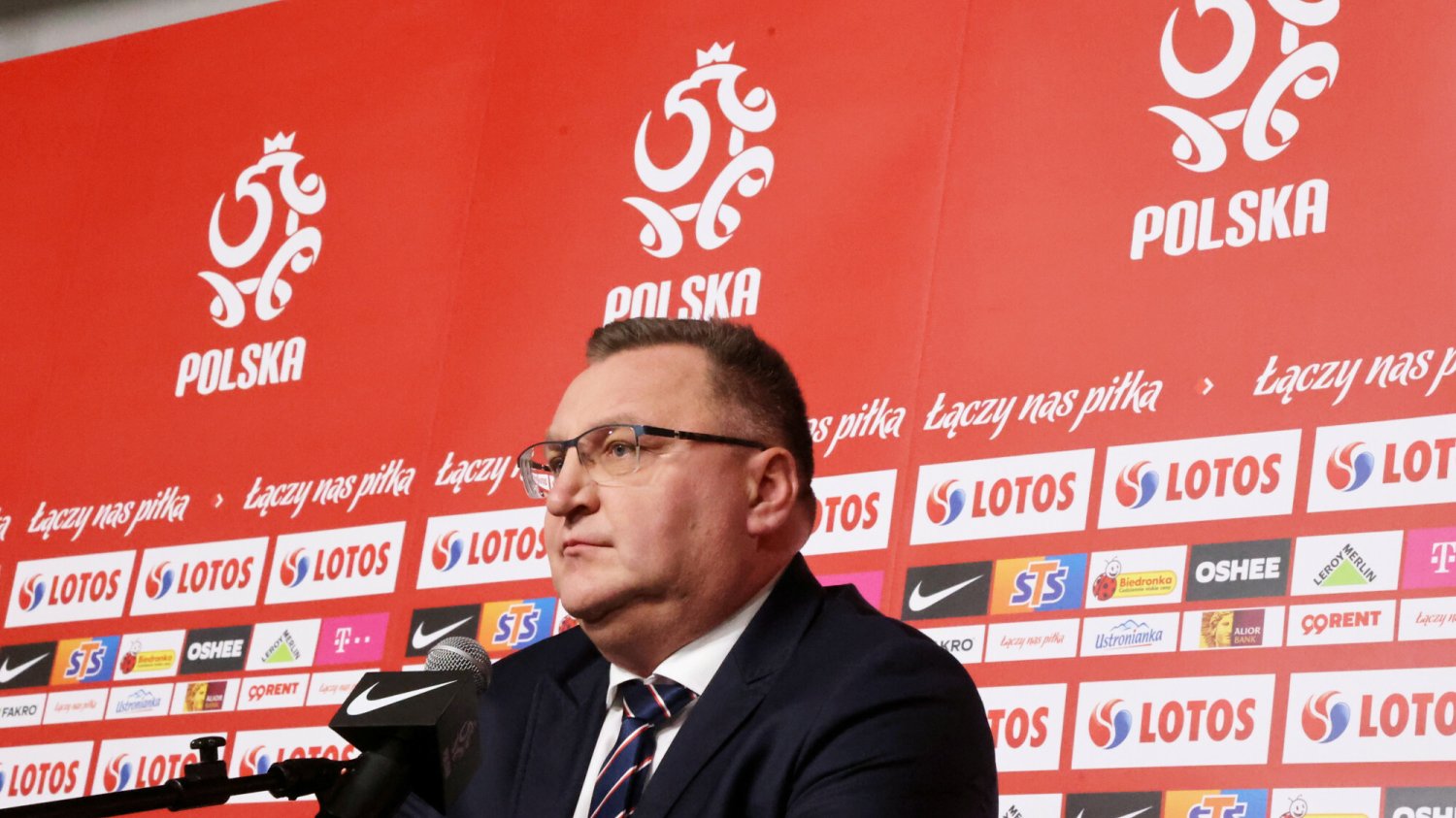 Czesław Michniewicz będzie walczył o swoje dobre imię, ale dopiero po mundialu w Katarze