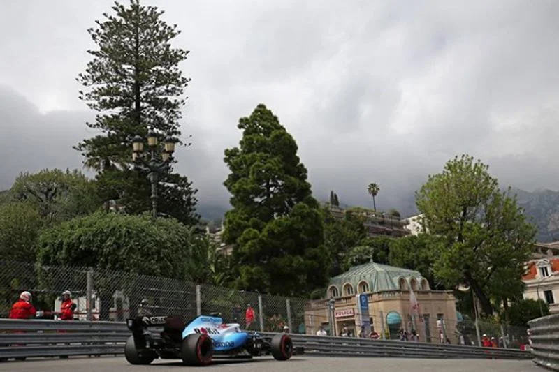 Robert Kubica ostatni w kwalifikacjach przed GP Monako.