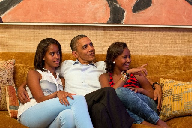 Barack Obama - dumny ojciec-feminista.