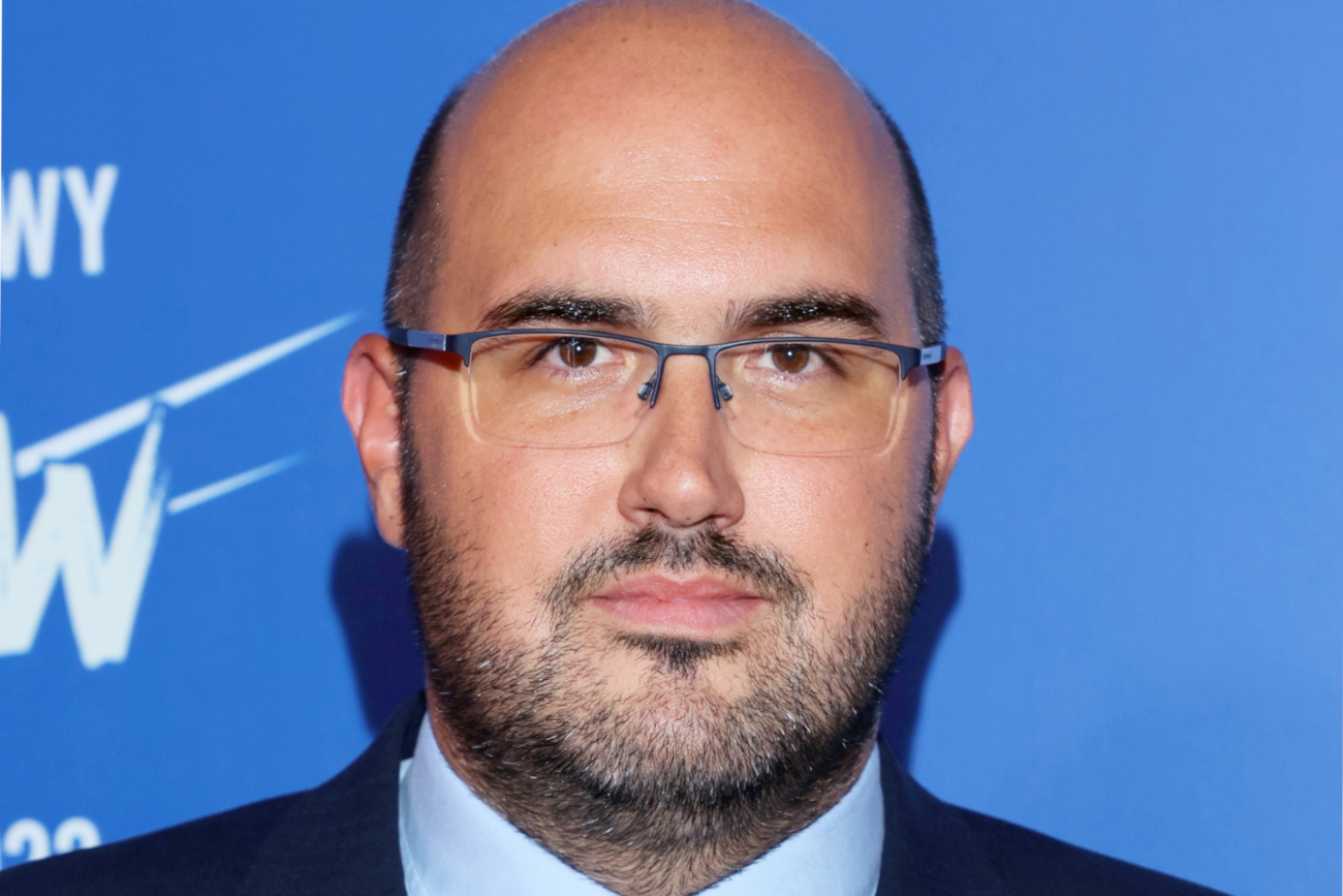 Jarosław Olechowski komentuje swoje zdjęcia w markowych ubraniach. Twierdzi, że to żart.