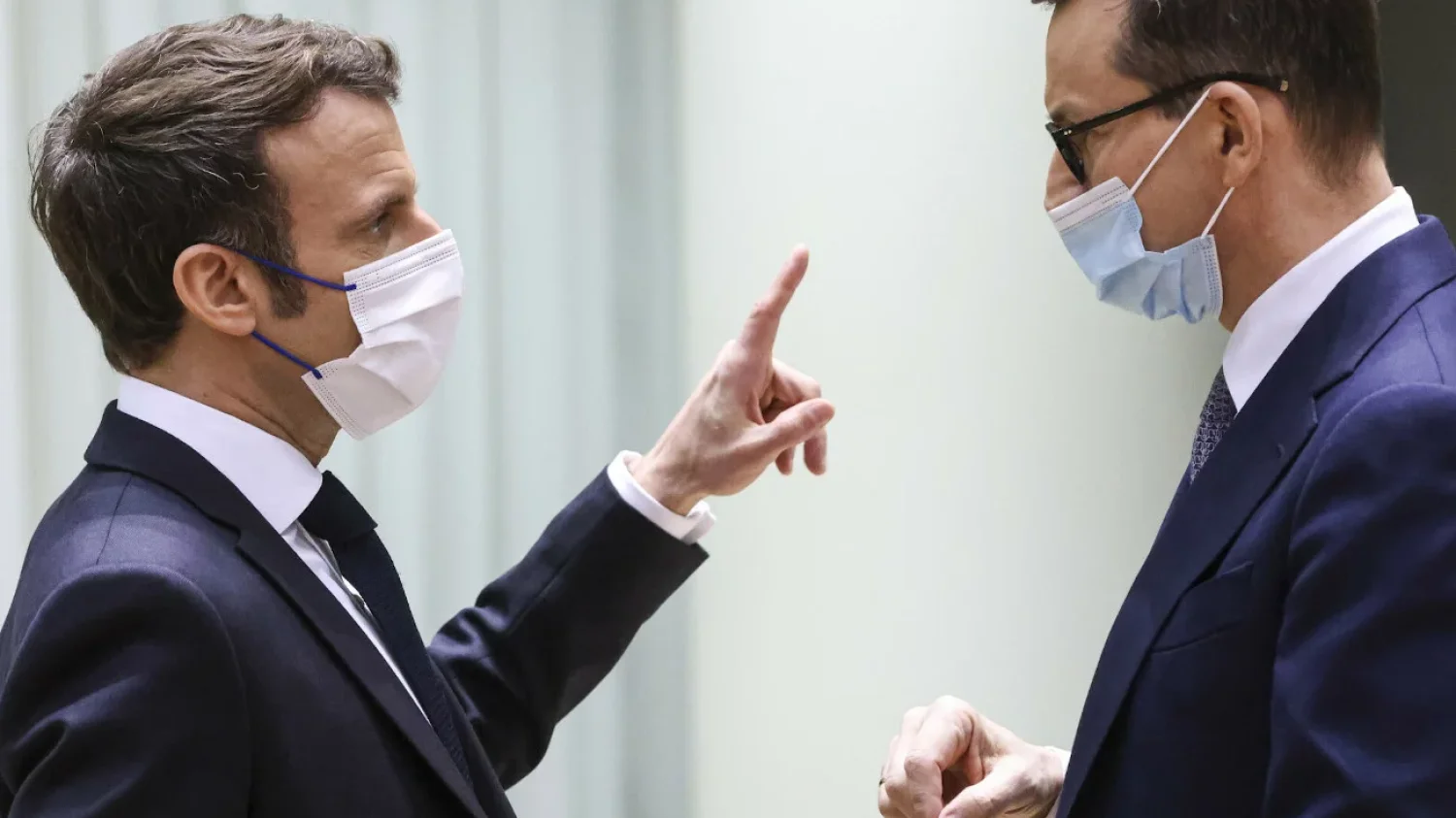 Morawiecki opowiedział na słowa Macrona.