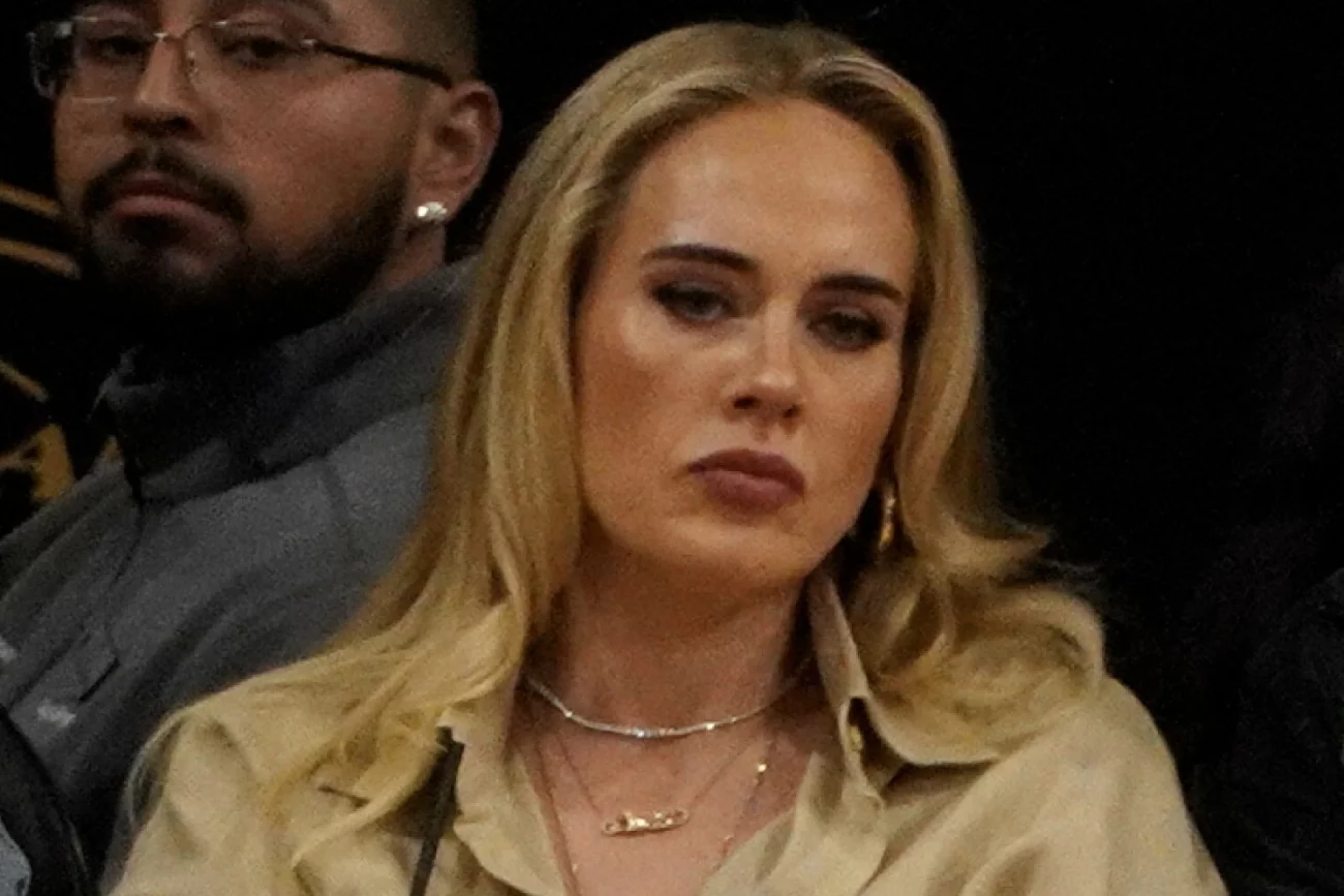 Adele ma problemy zdrowotne. Wokalistka dostała grzybicy skóry