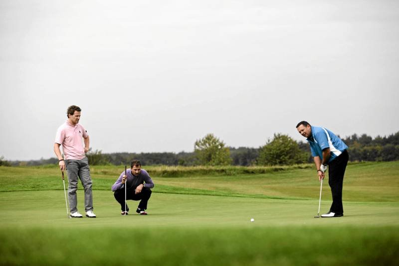 - Co raz więcej Polaków gra w golfa. Szczególnie tych młodych - twierdzi nasz rozmówca