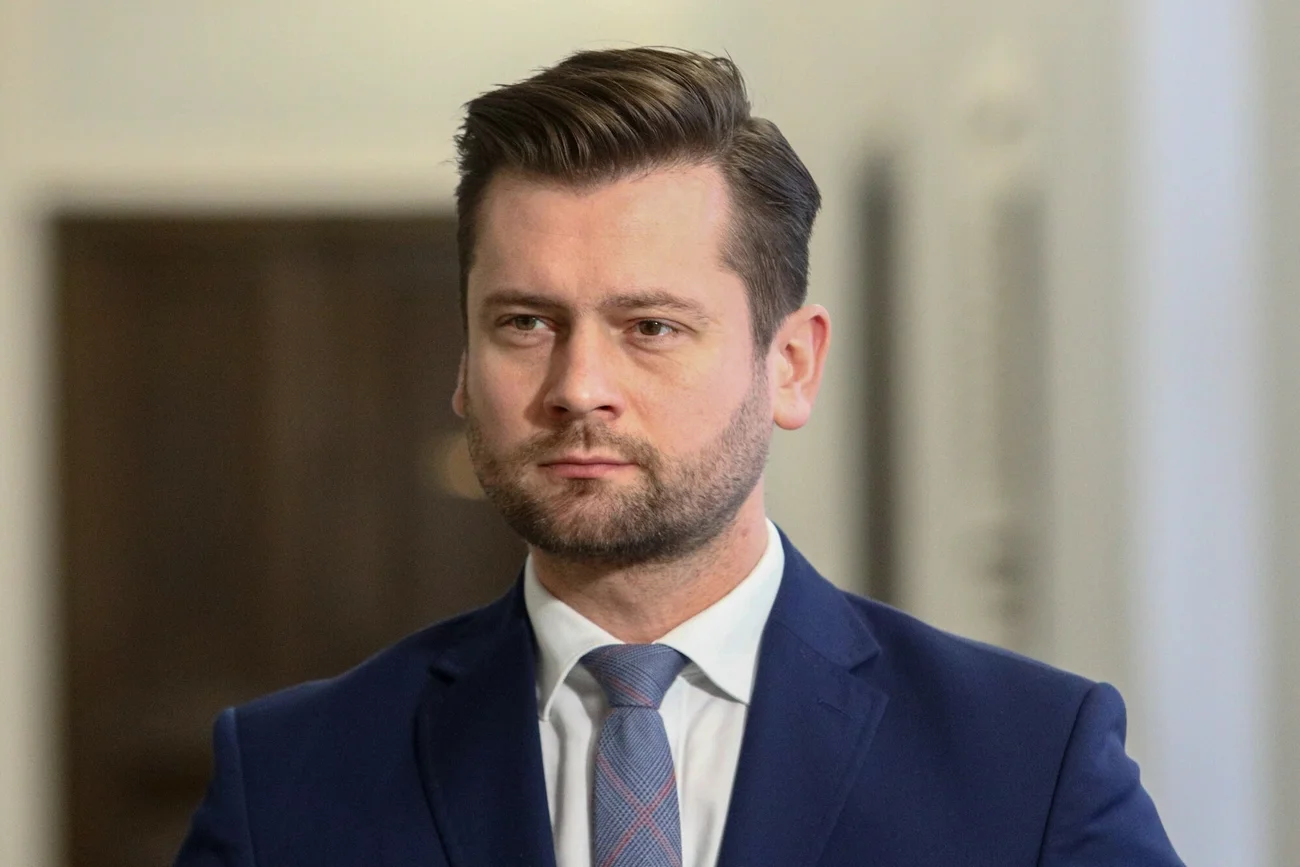 Kamil Bortniczuk ma zostać nowym szefem sportu. Kamil Bortniczuk ma zostać nowym szefem sportu.