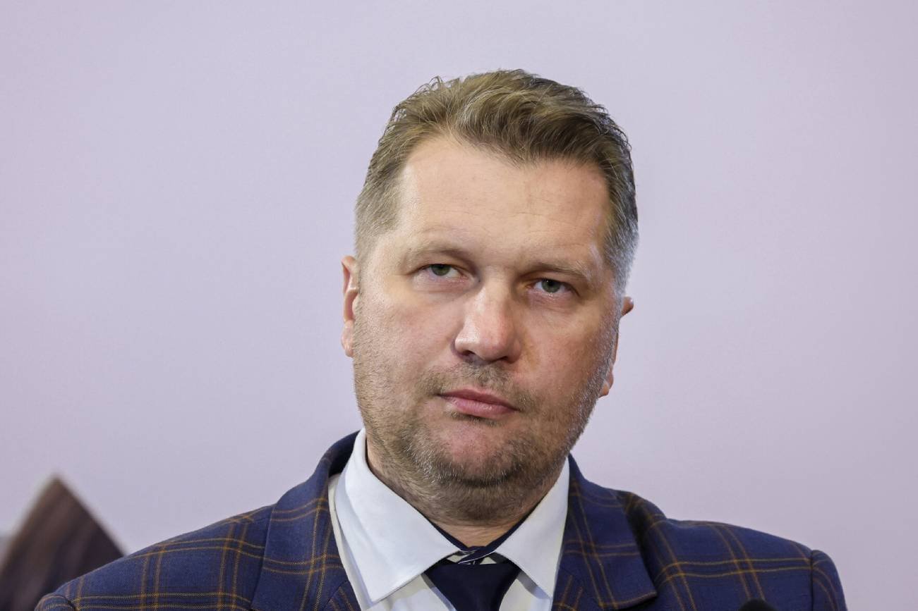 13-letnich uczniów pytano o seks i politykę. Ankiety Ministerstwa Edukacji